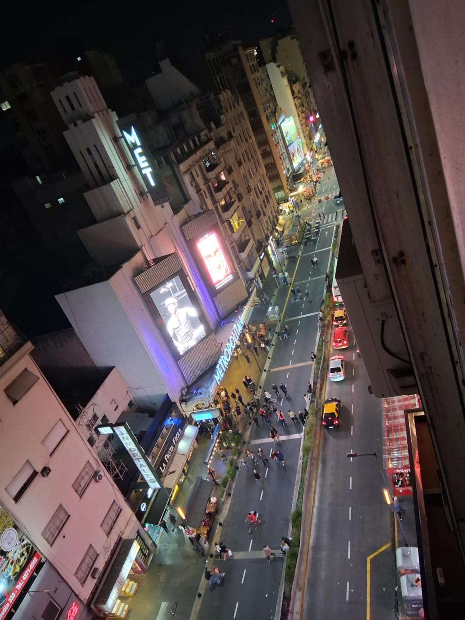 4 Ventanales Sobre La Avenida Corrientes Apartman Buenos Aires Kültér fotó
